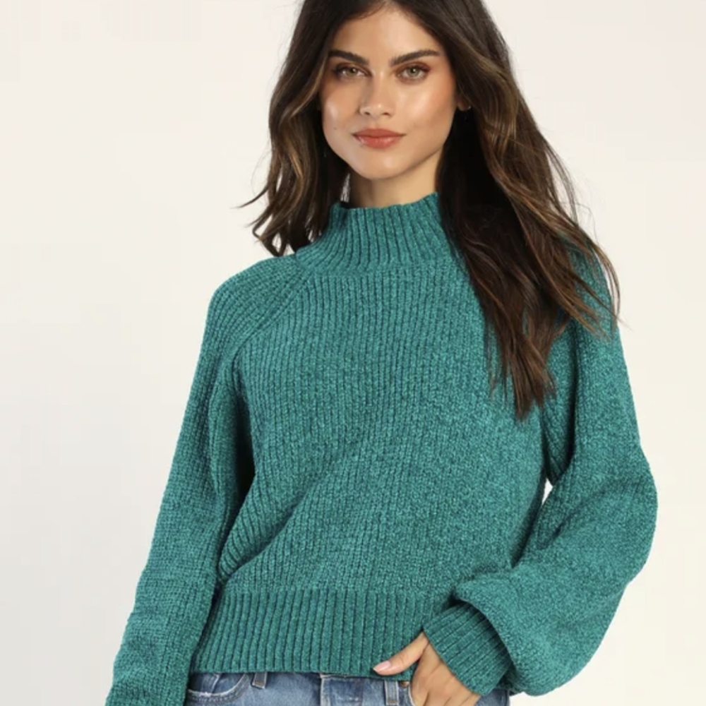 Lulu's Green Cowl Neck Sweater with Chunky Knit